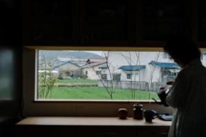 img049